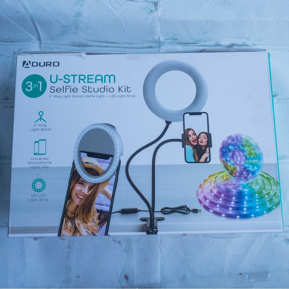 Aduro U-Stream 3-in-1 Selfie Studio Kit (*Missing - Clip-On Selfie Light*)